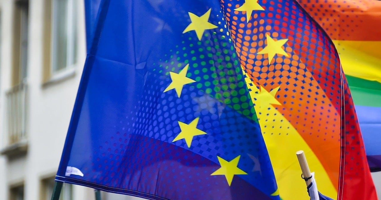 Fast eine Million Unterschriften: EU-weite Petition fr Verbot von «Konversions­therapien»