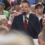 Prsidentschaftswahl in Polen: Queer­freundlicher Kandidat knapp vorn