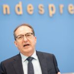 Bundes­regierung will queer­feindliche Verfolgerstaaten mit Trick als «sicher» erklren